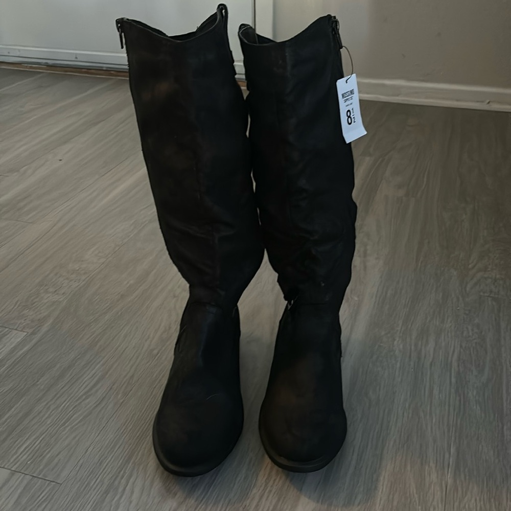 Black Woman’s boots!